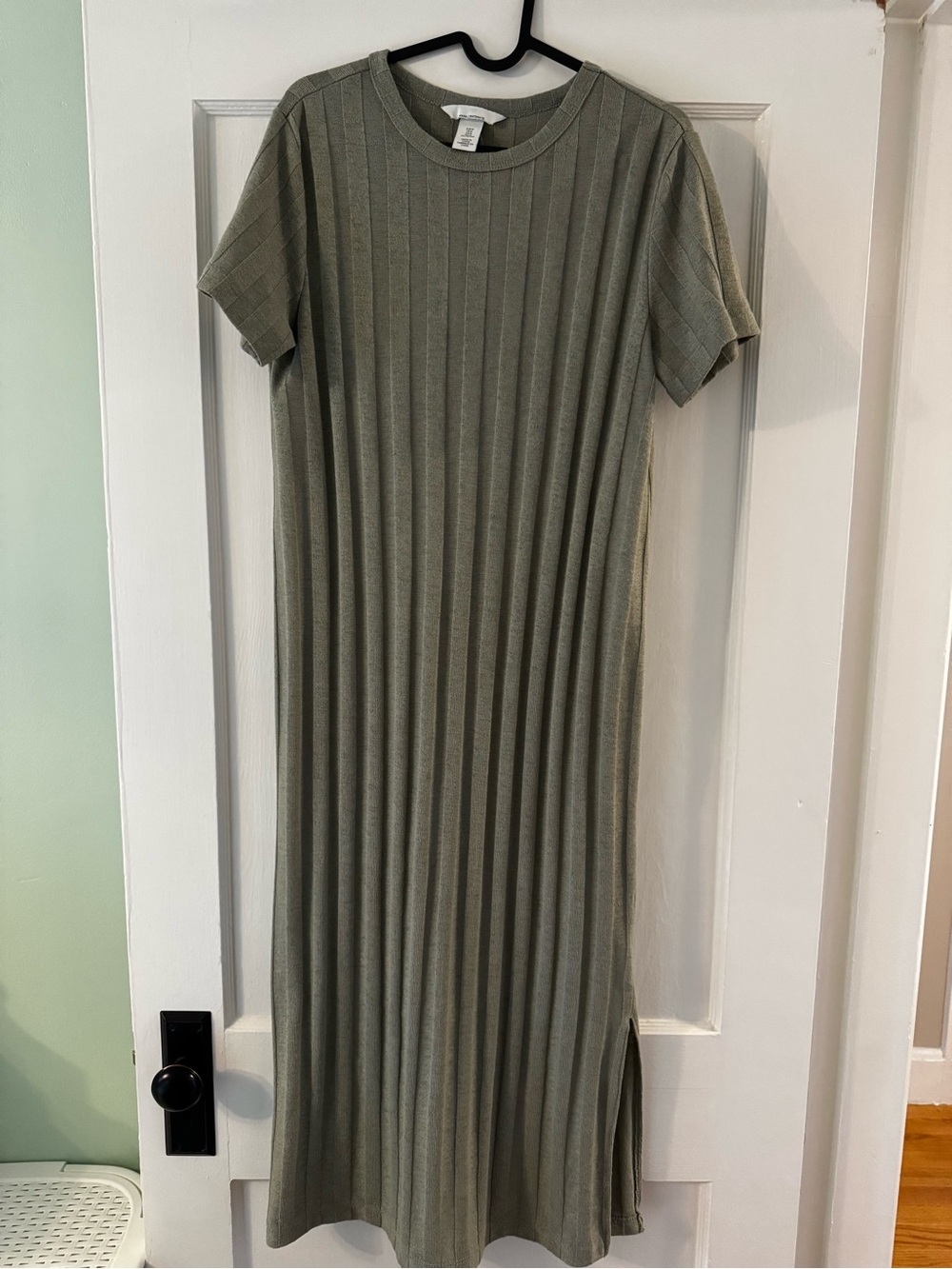 Maternity Ribbed Short-Sleeve Midi Dress in Sage Green